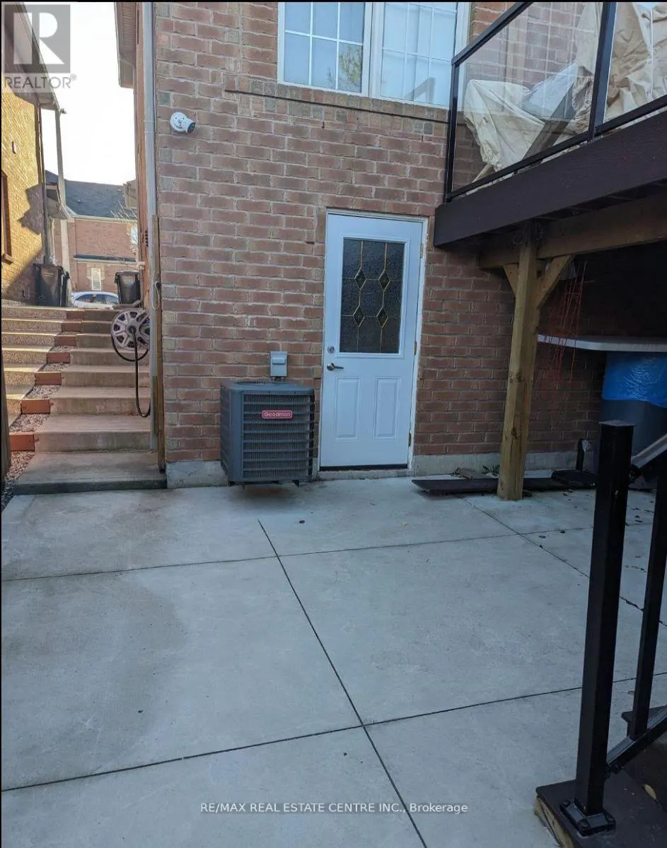 14 GULFBROOK CIRCLE
