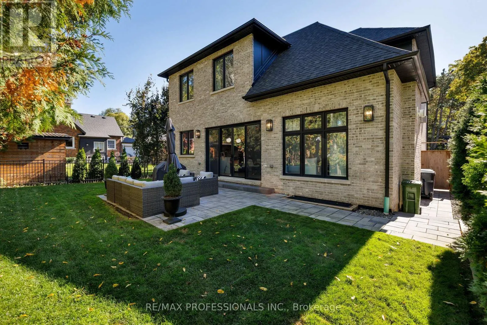 2B FAIRWAY ROAD