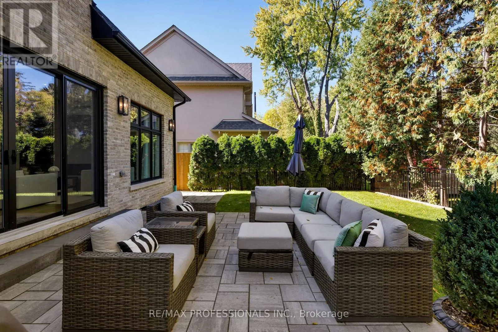 2B FAIRWAY ROAD