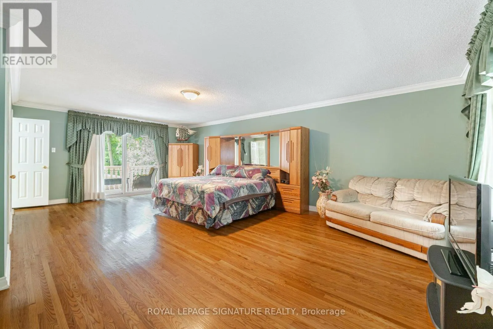 2130 AUTUMN BREEZE DRIVE N