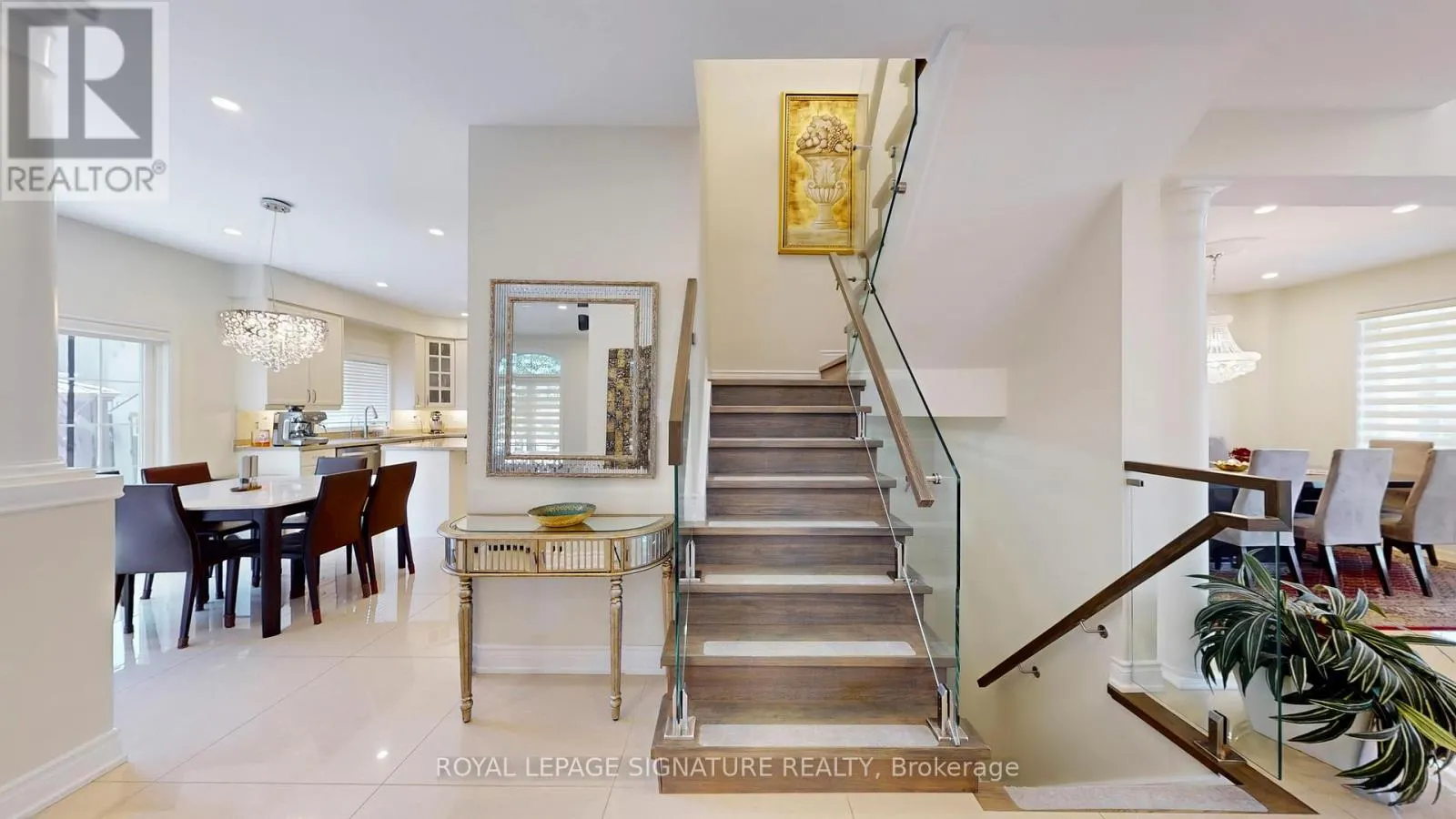 25 SAWSTON CIRCLE