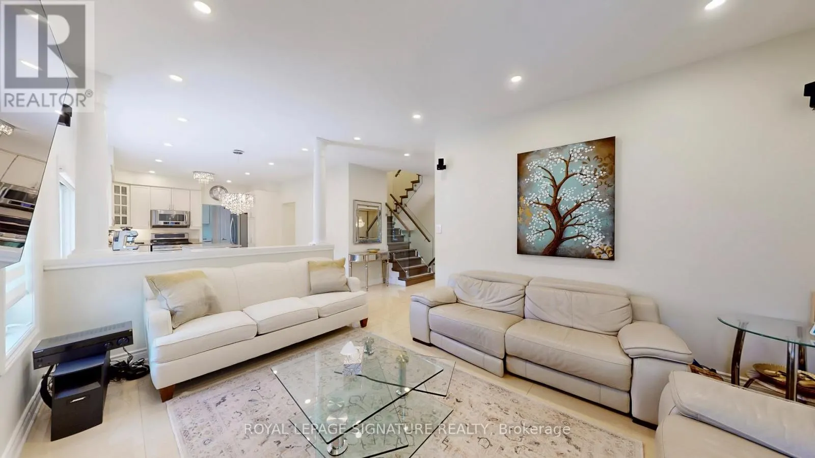 25 SAWSTON CIRCLE