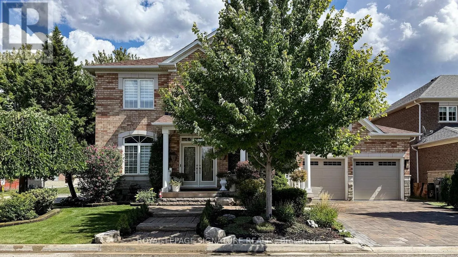 25 SAWSTON CIRCLE