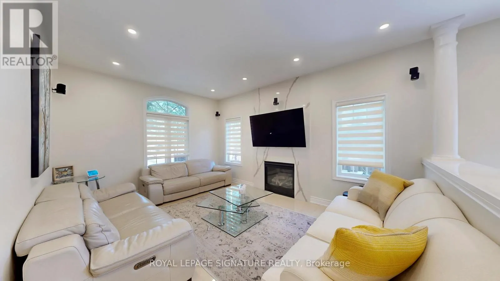 25 SAWSTON CIRCLE