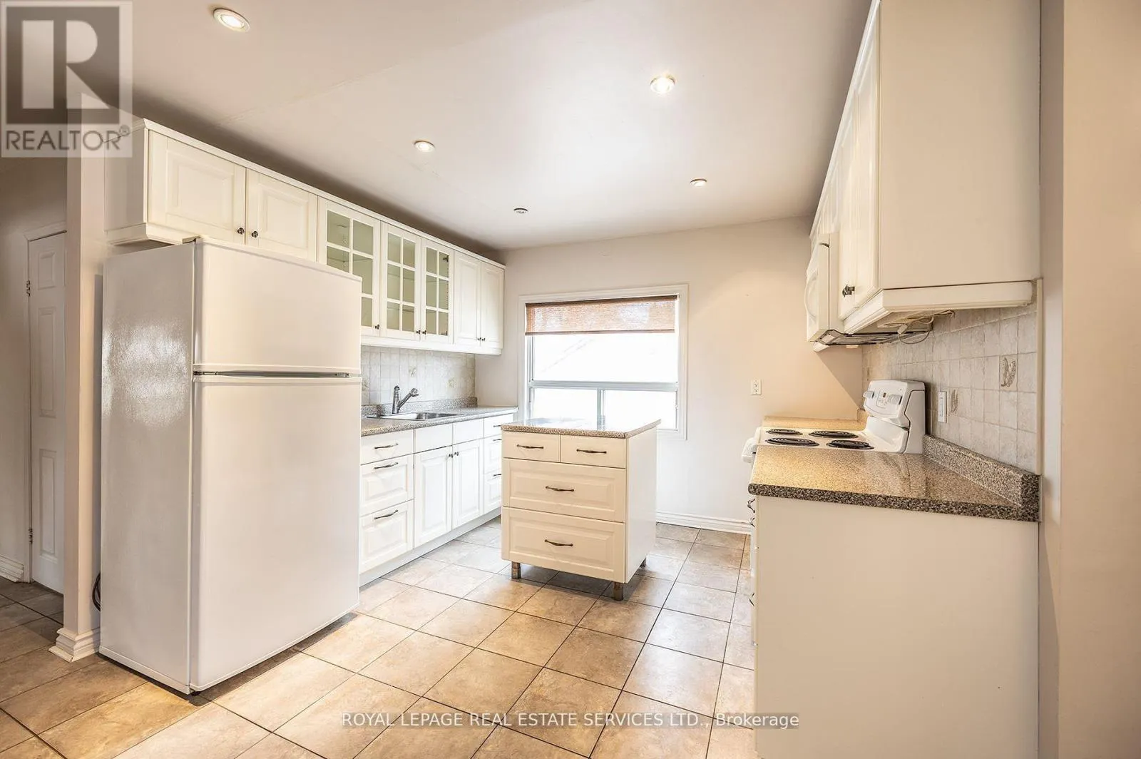 1361 KENMUIR AVENUE