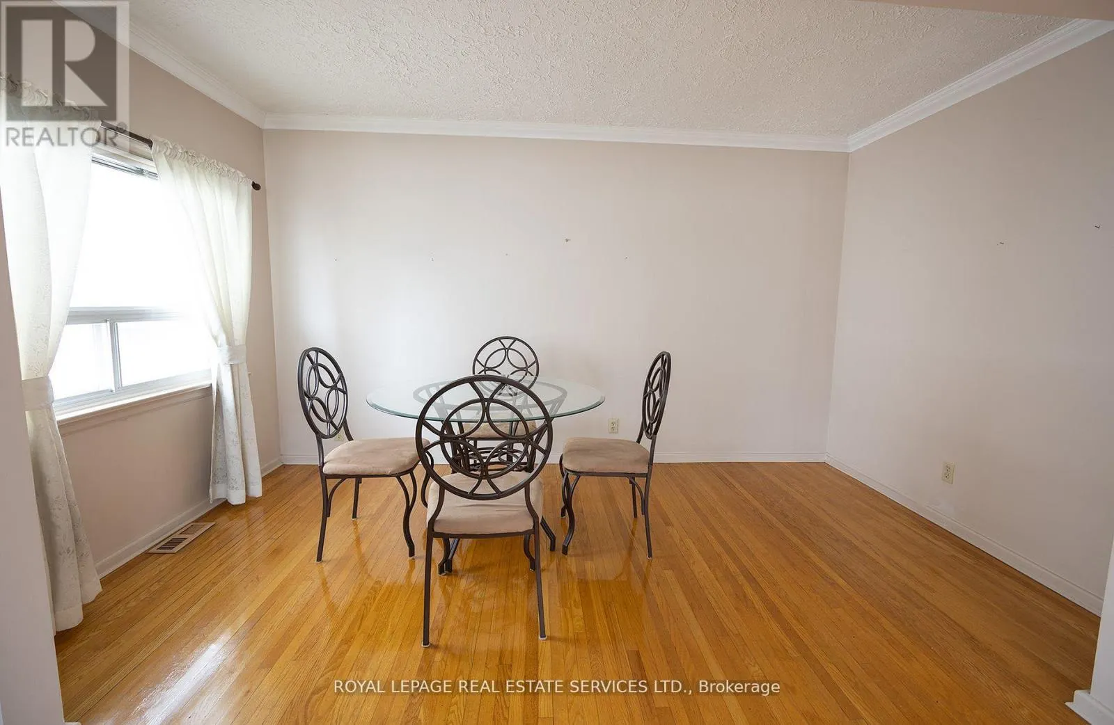 1361 KENMUIR AVENUE