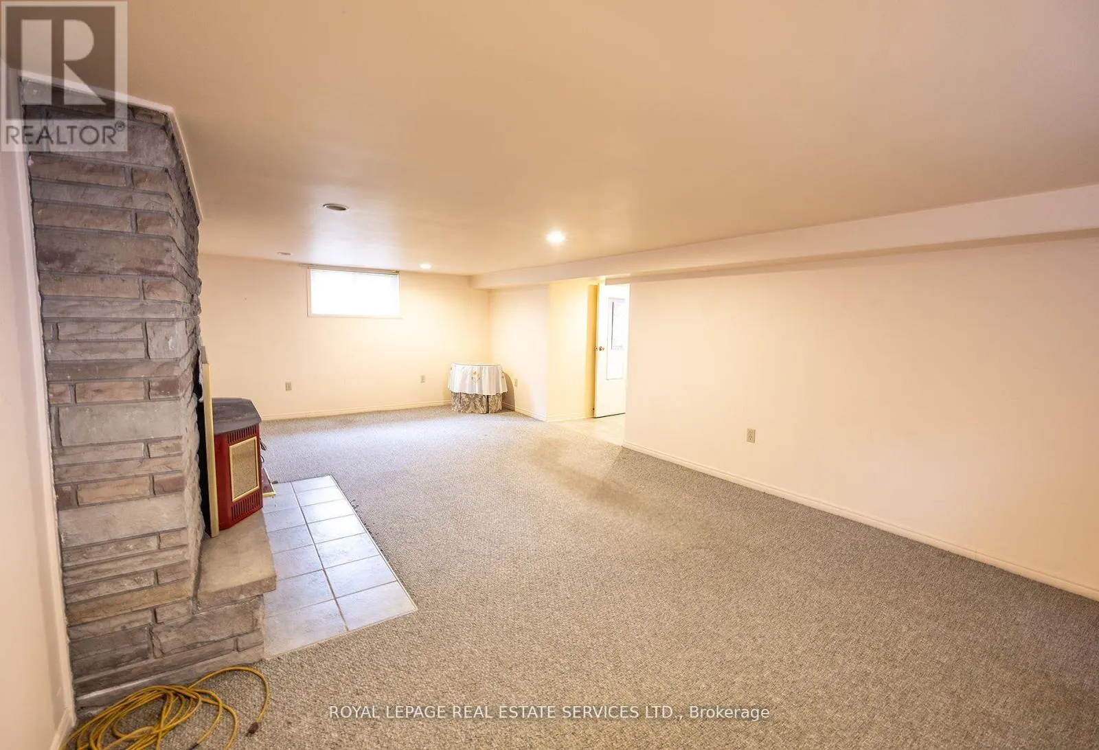 1361 KENMUIR AVENUE