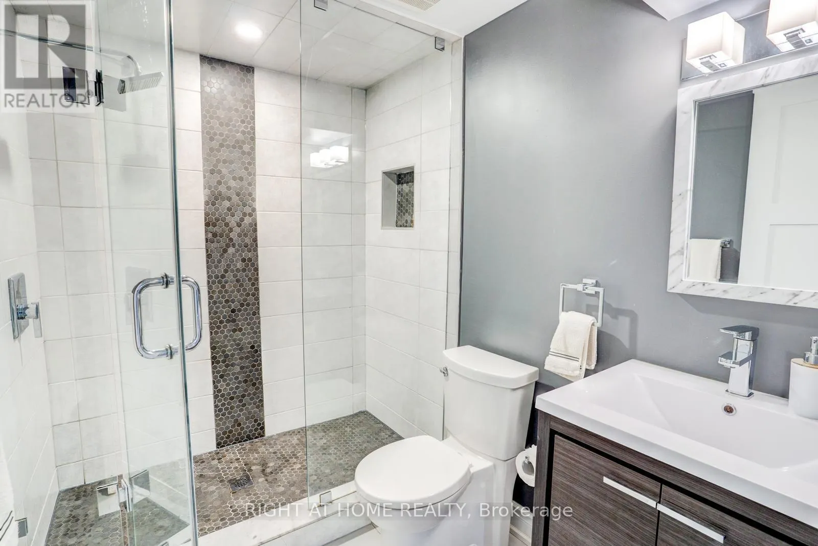 4021 SASHA COURT