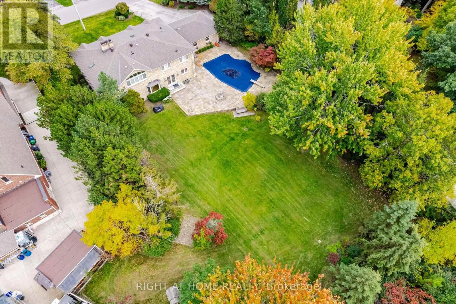 2154 ONEIDA CRESCENT