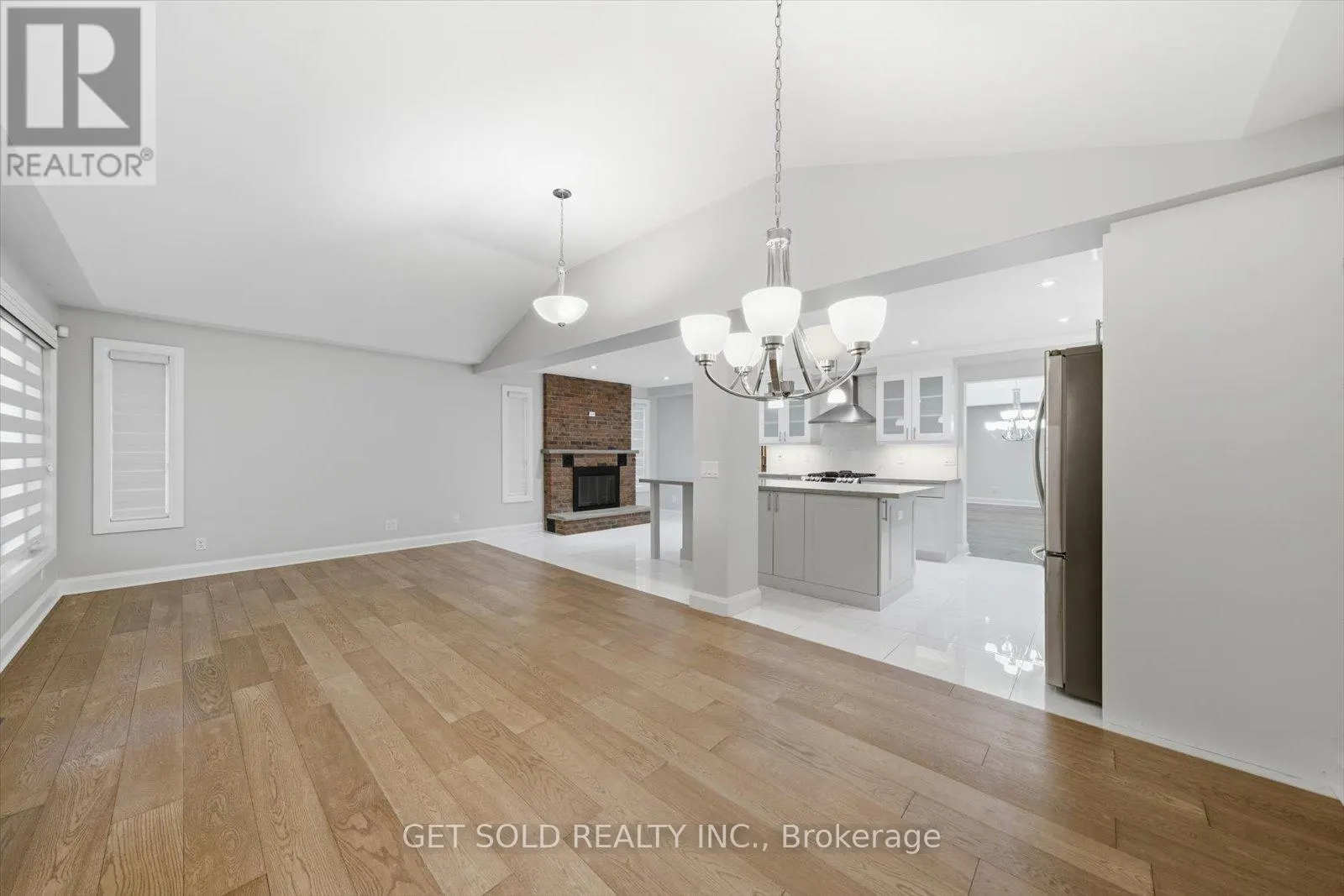 18 MILL STREET S