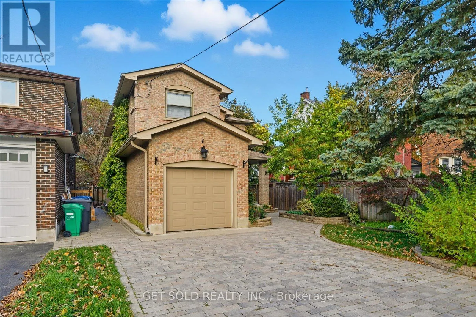 18 MILL STREET S