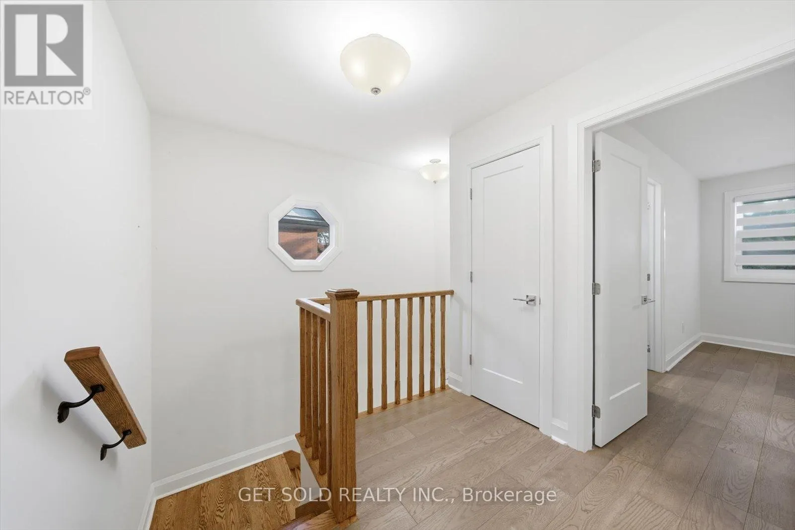 18 MILL STREET S
