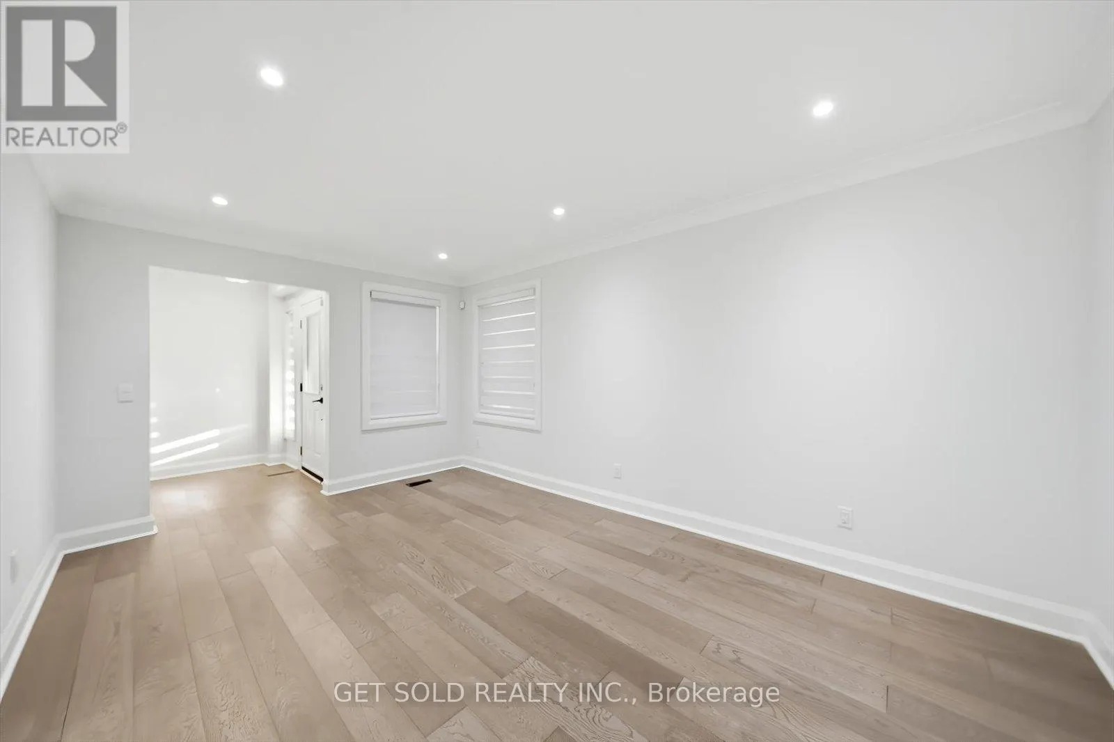 18 MILL STREET S