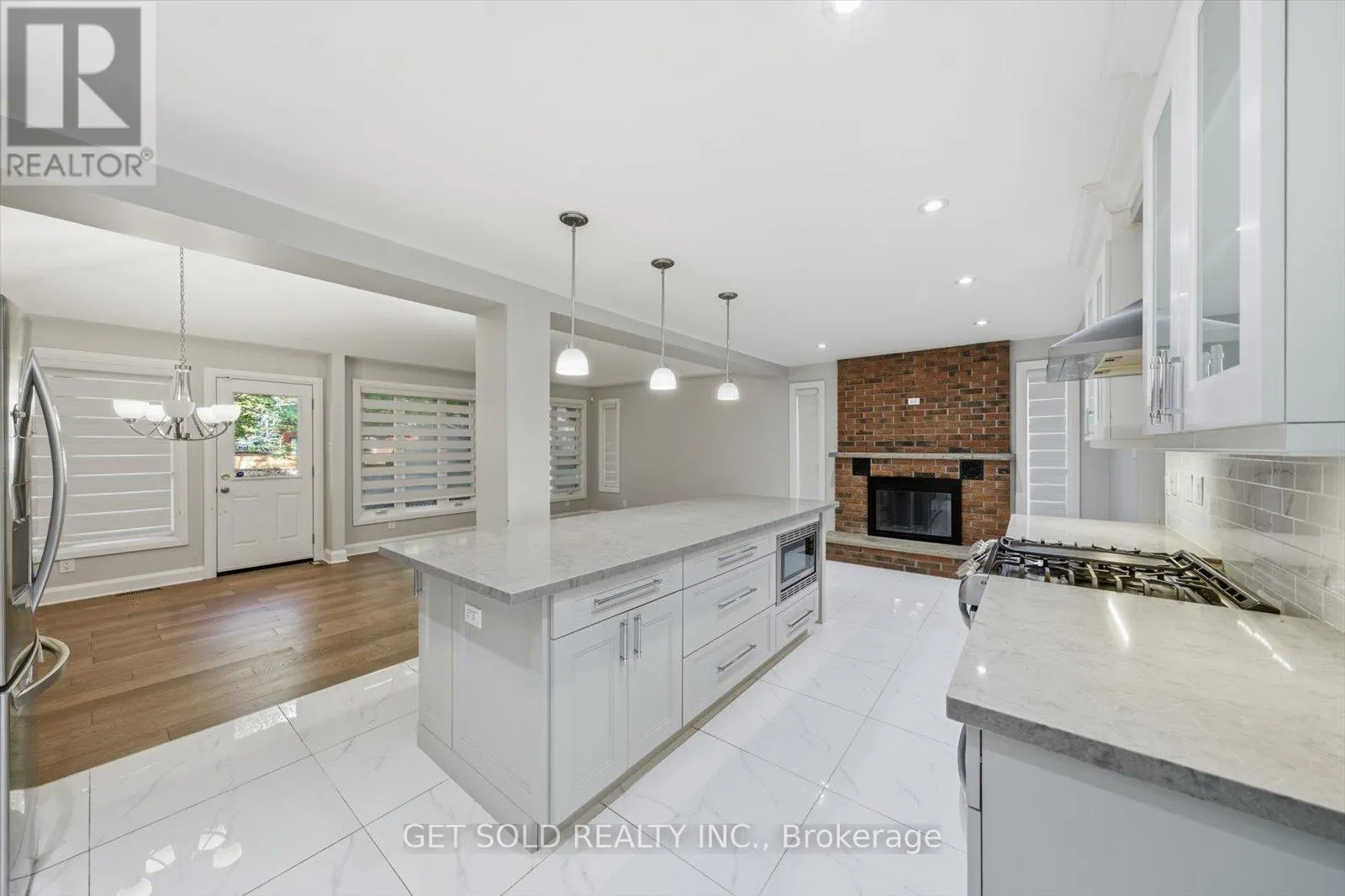 18 MILL STREET S