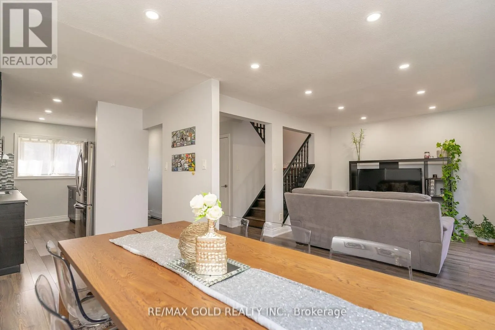 18 JULIETTE SQUARE