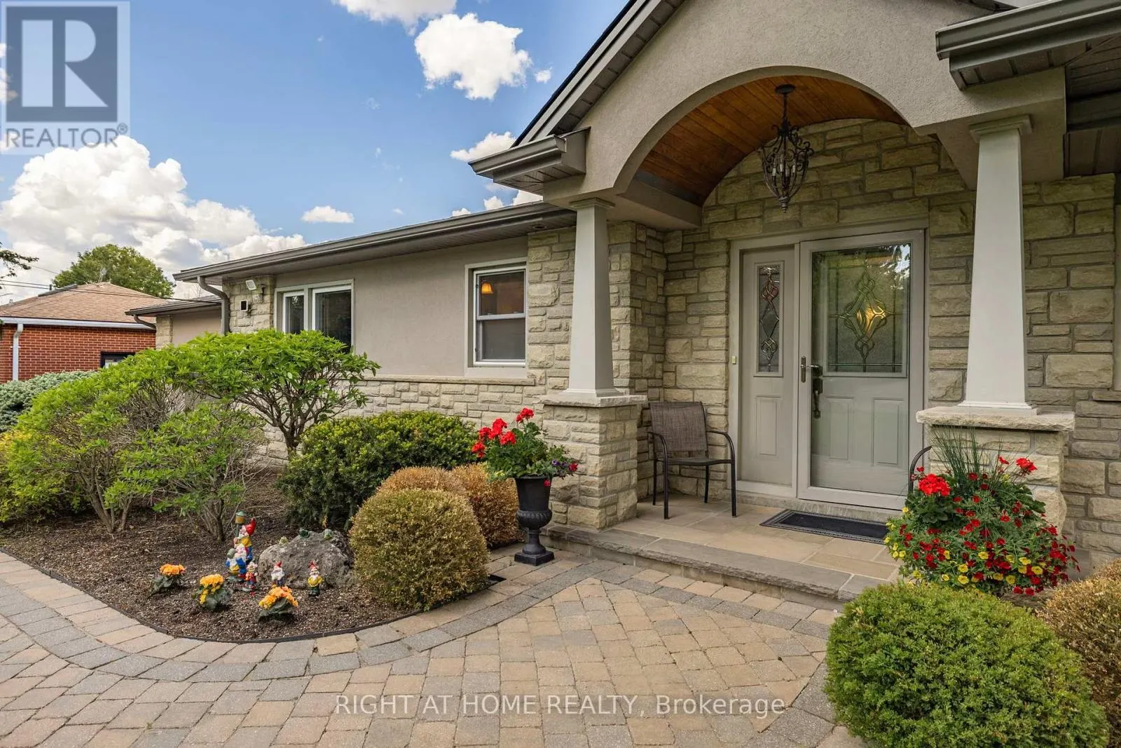42 VALLEYVIEW ROAD