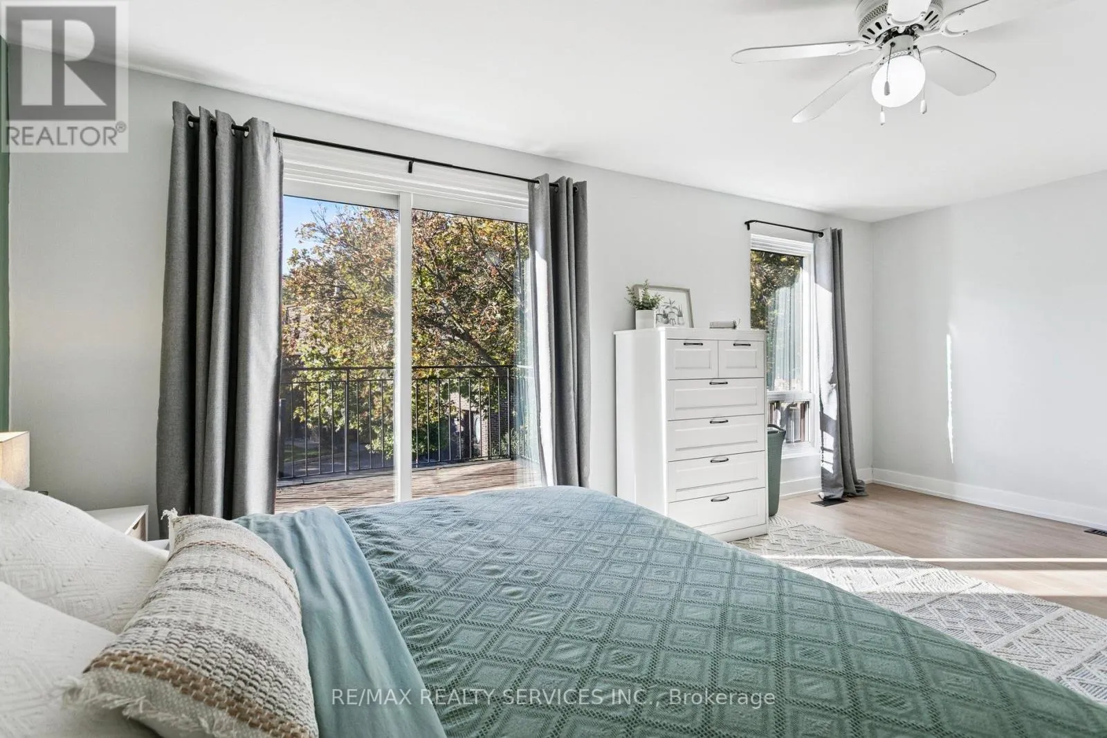 27 - 3395 CLIFF ROAD N