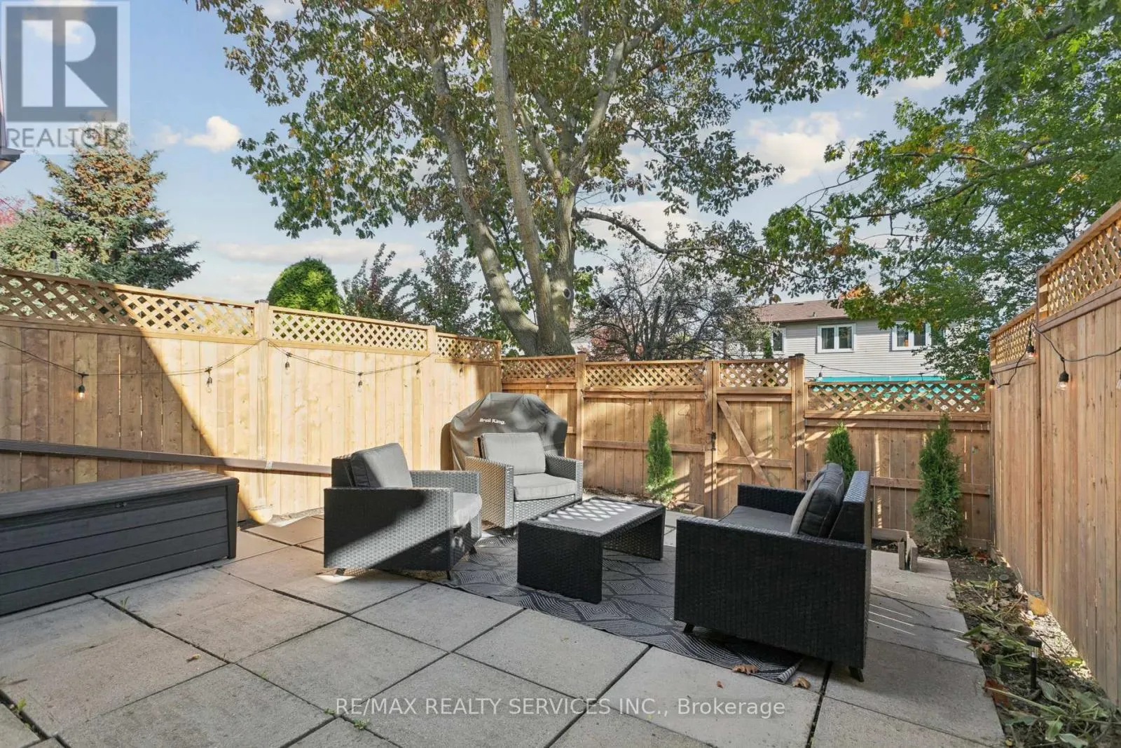 27 - 3395 CLIFF ROAD N