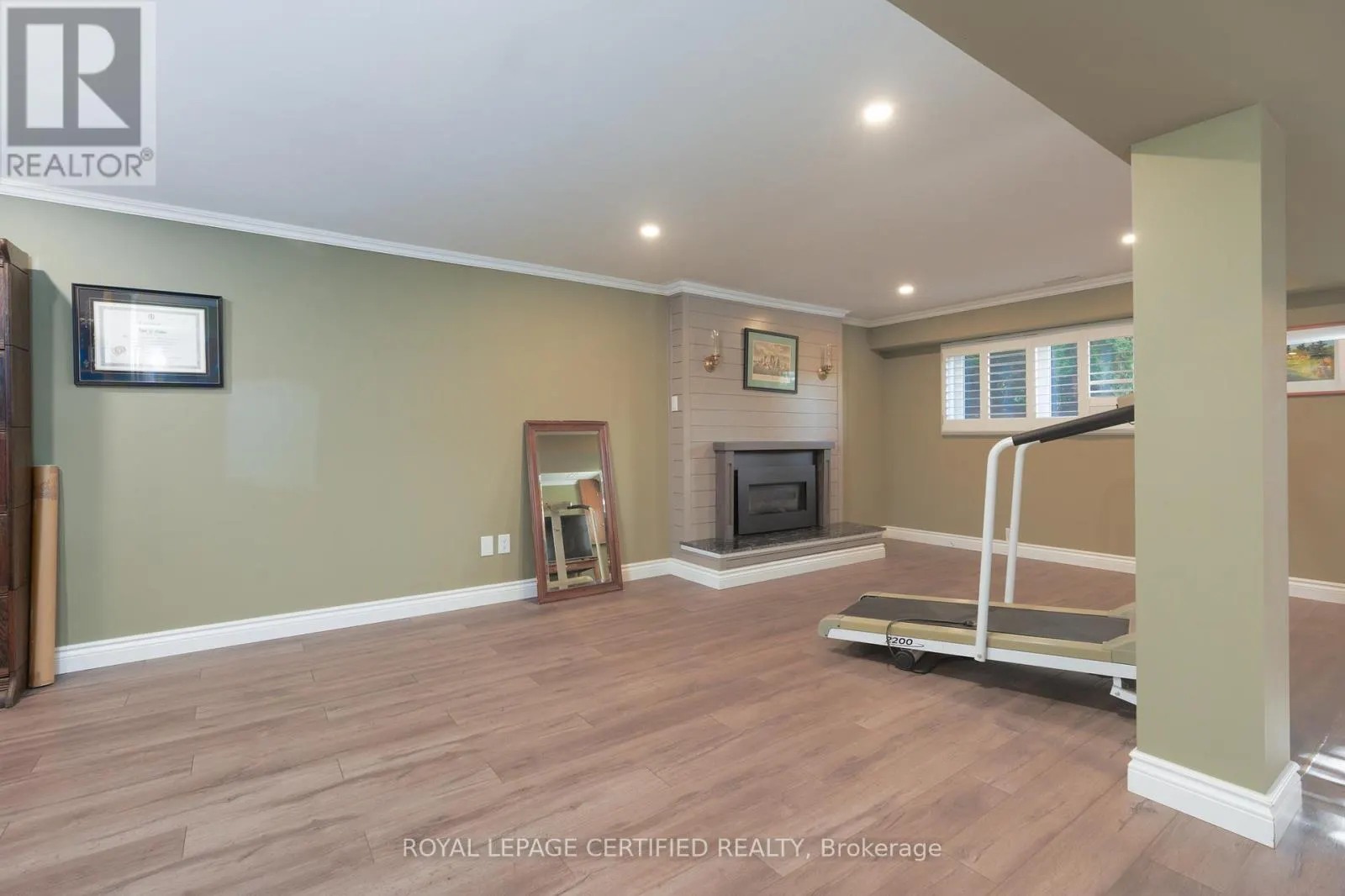 12 KEVINWOOD DRIVE