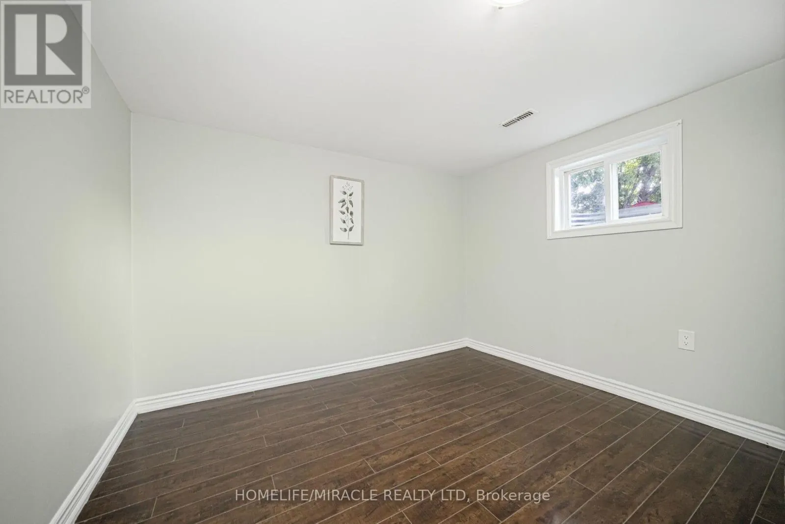 3777 WOODRUFF CRESCENT