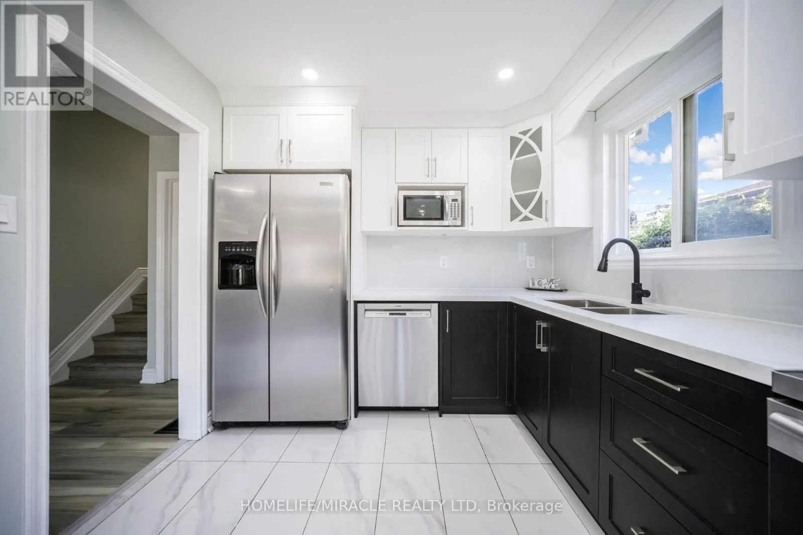 3777 WOODRUFF CRESCENT