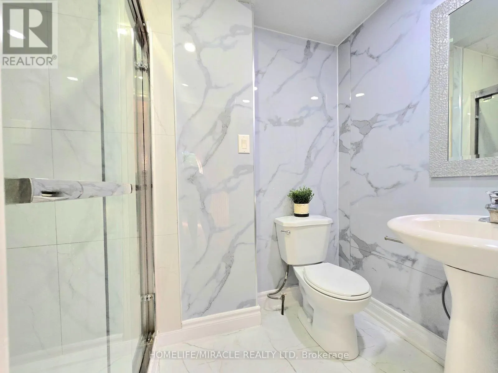 3777 WOODRUFF CRESCENT