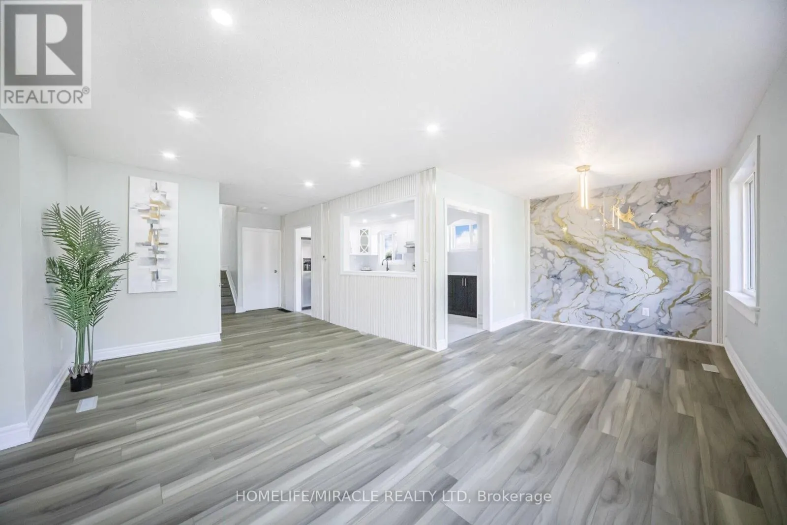 3777 WOODRUFF CRESCENT