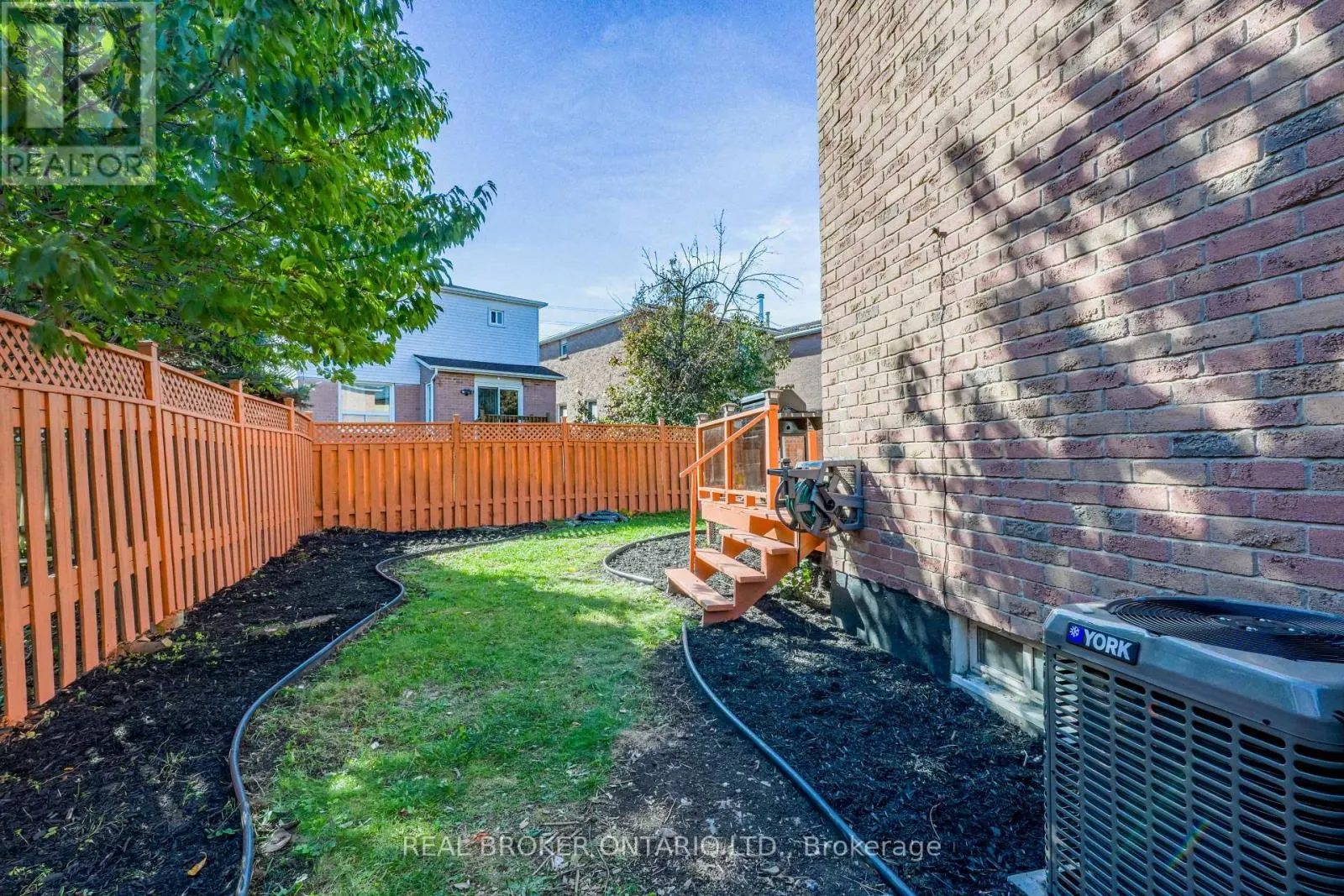 4326 WATERFORD CRESCENT