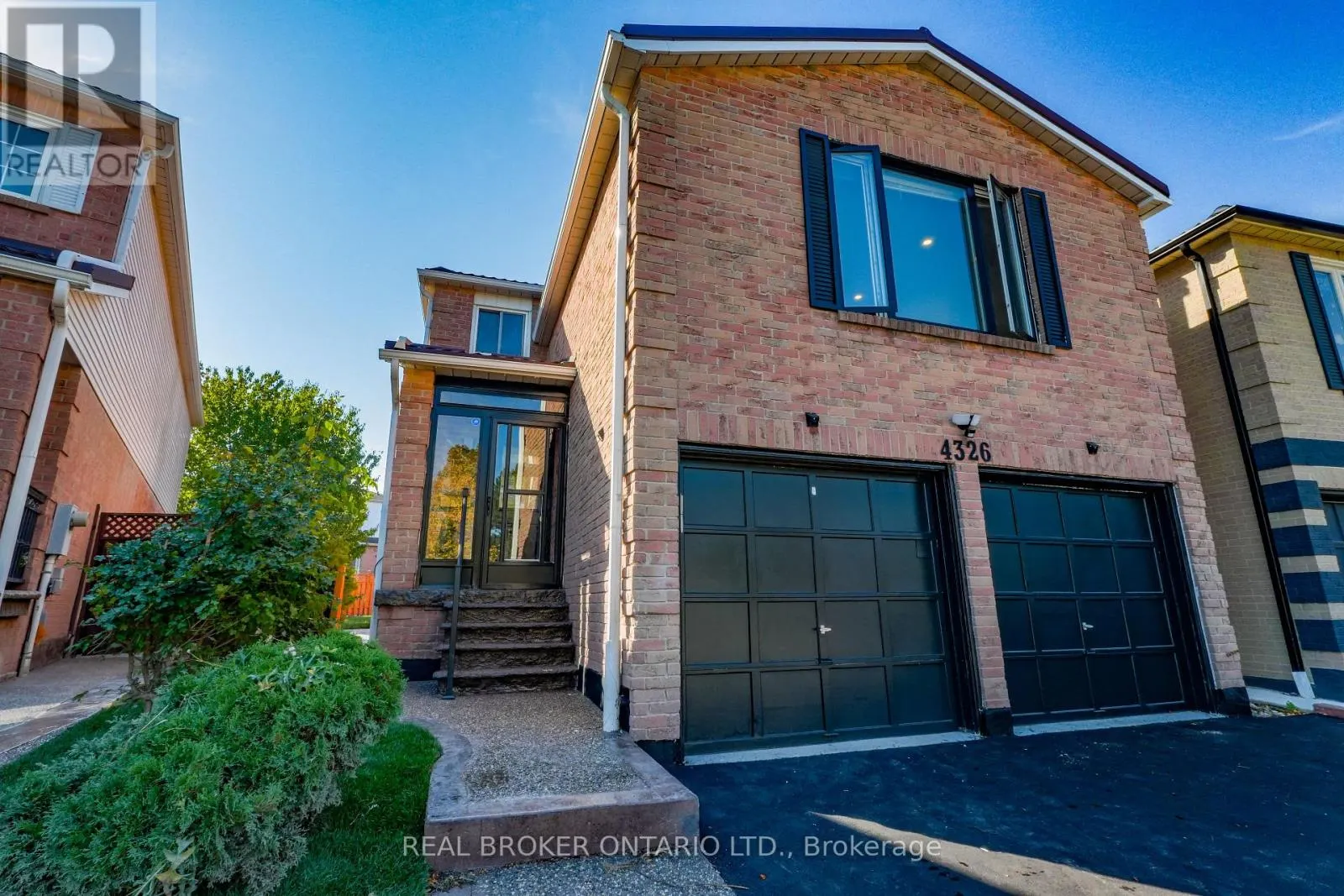 4326 WATERFORD CRESCENT
