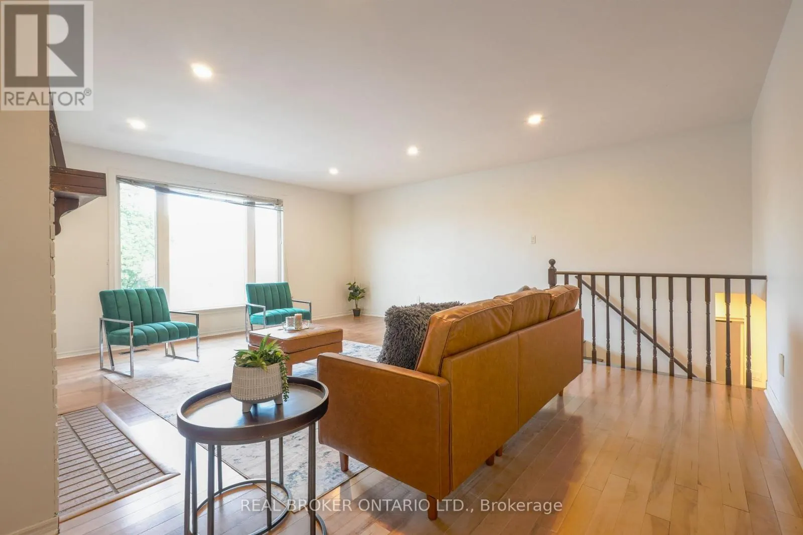 4326 WATERFORD CRESCENT