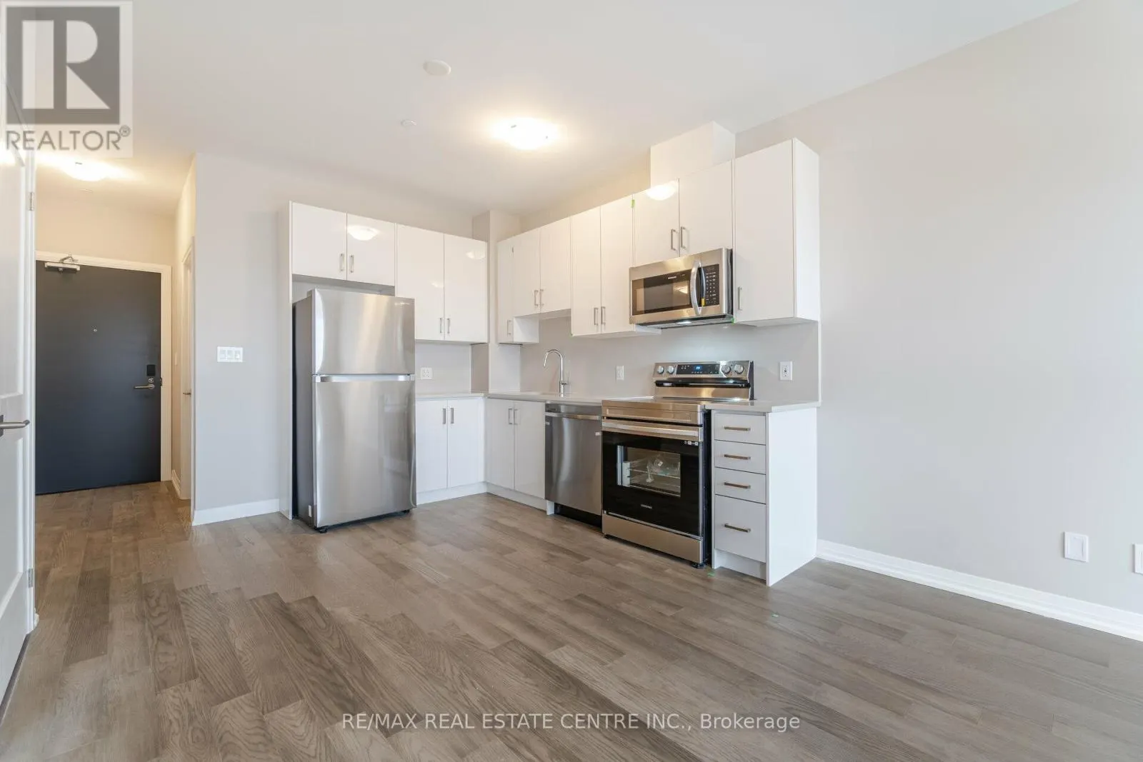 204 - 3265 CARDING MILL TRAIL