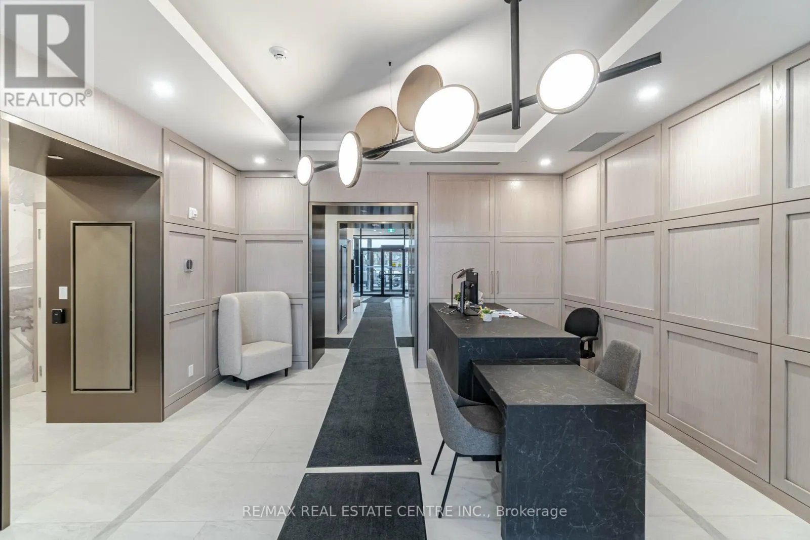 204 - 3265 CARDING MILL TRAIL