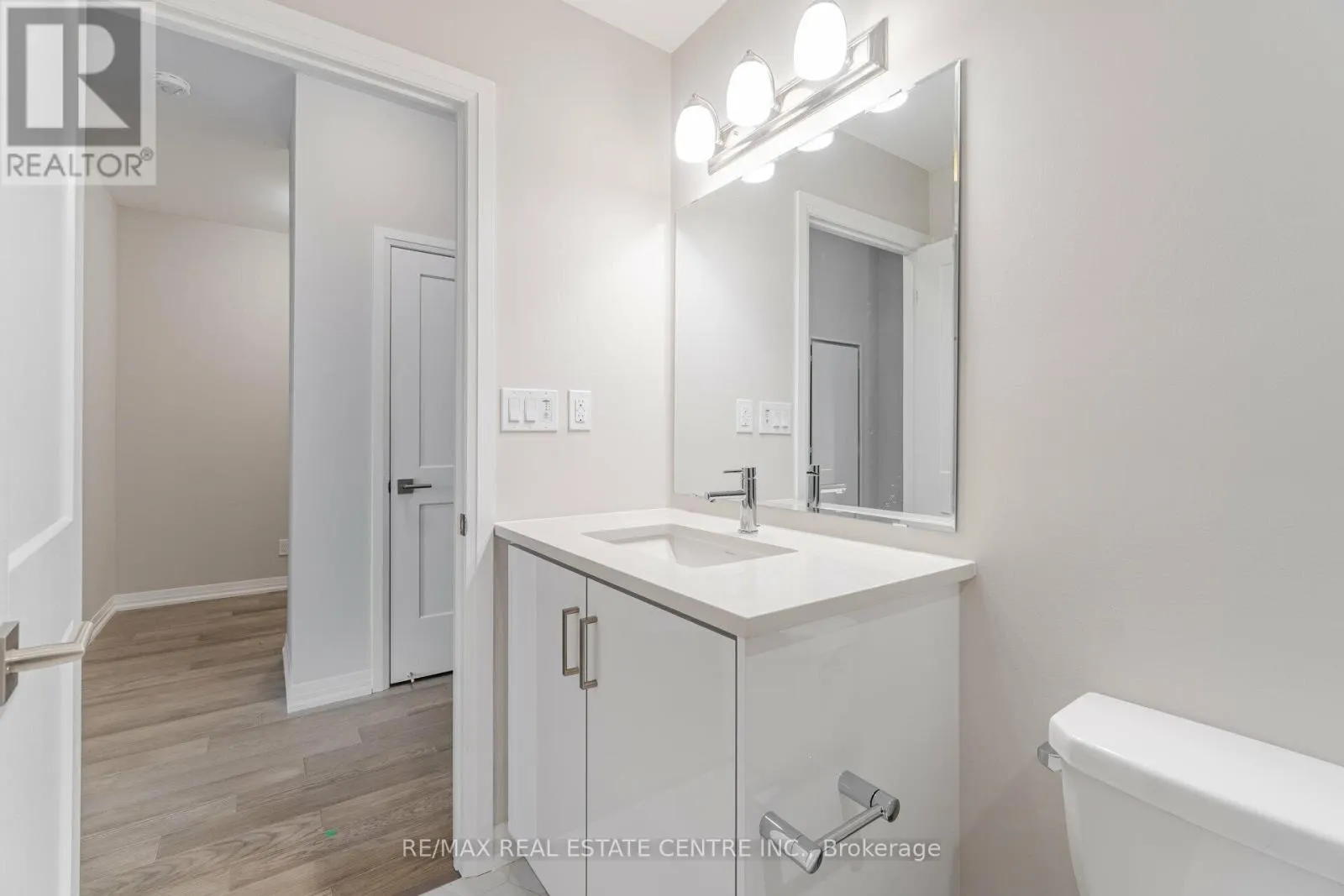 204 - 3265 CARDING MILL TRAIL