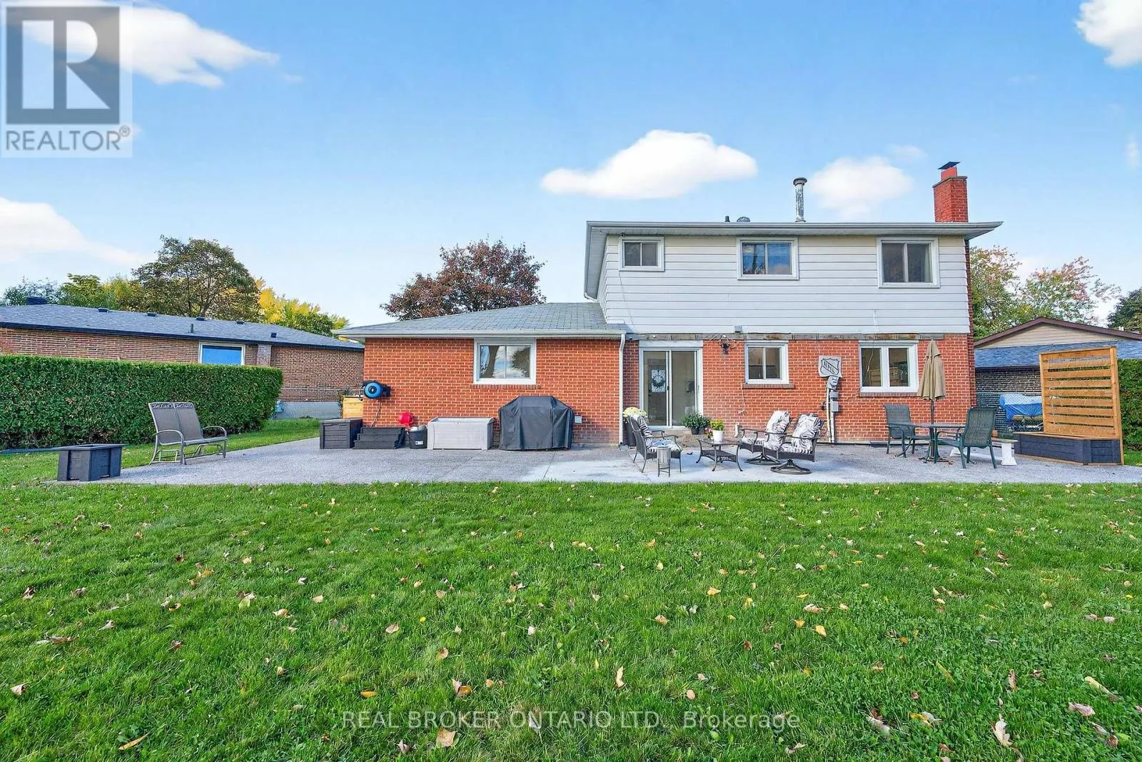 10 ESSEX PLACE