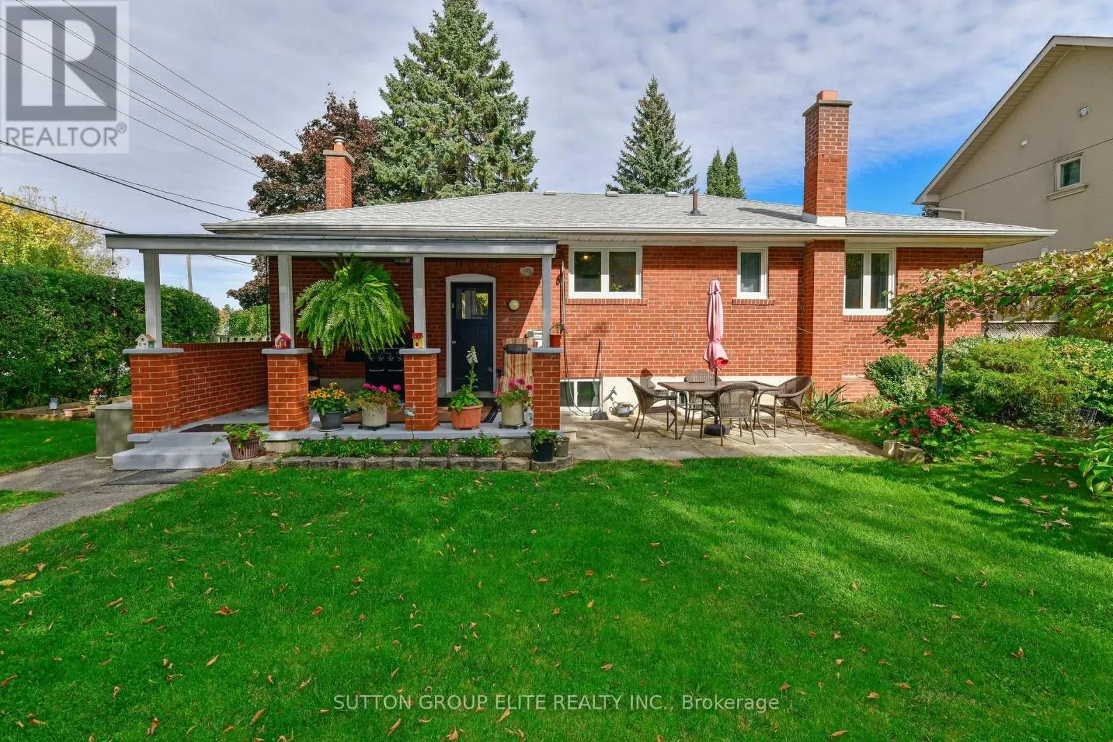 1238 CLAREDALE ROAD