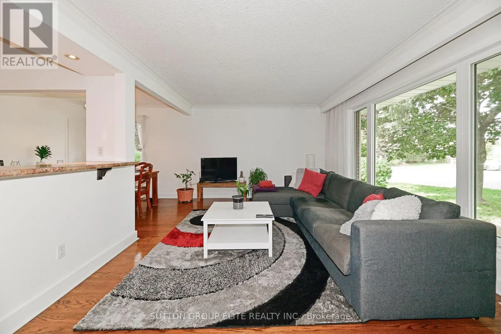 1238 CLAREDALE ROAD