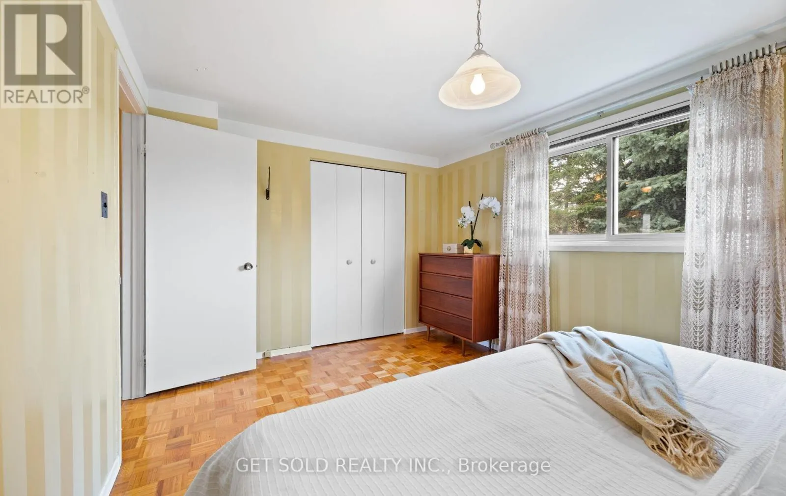 14 TURNVALE ROAD