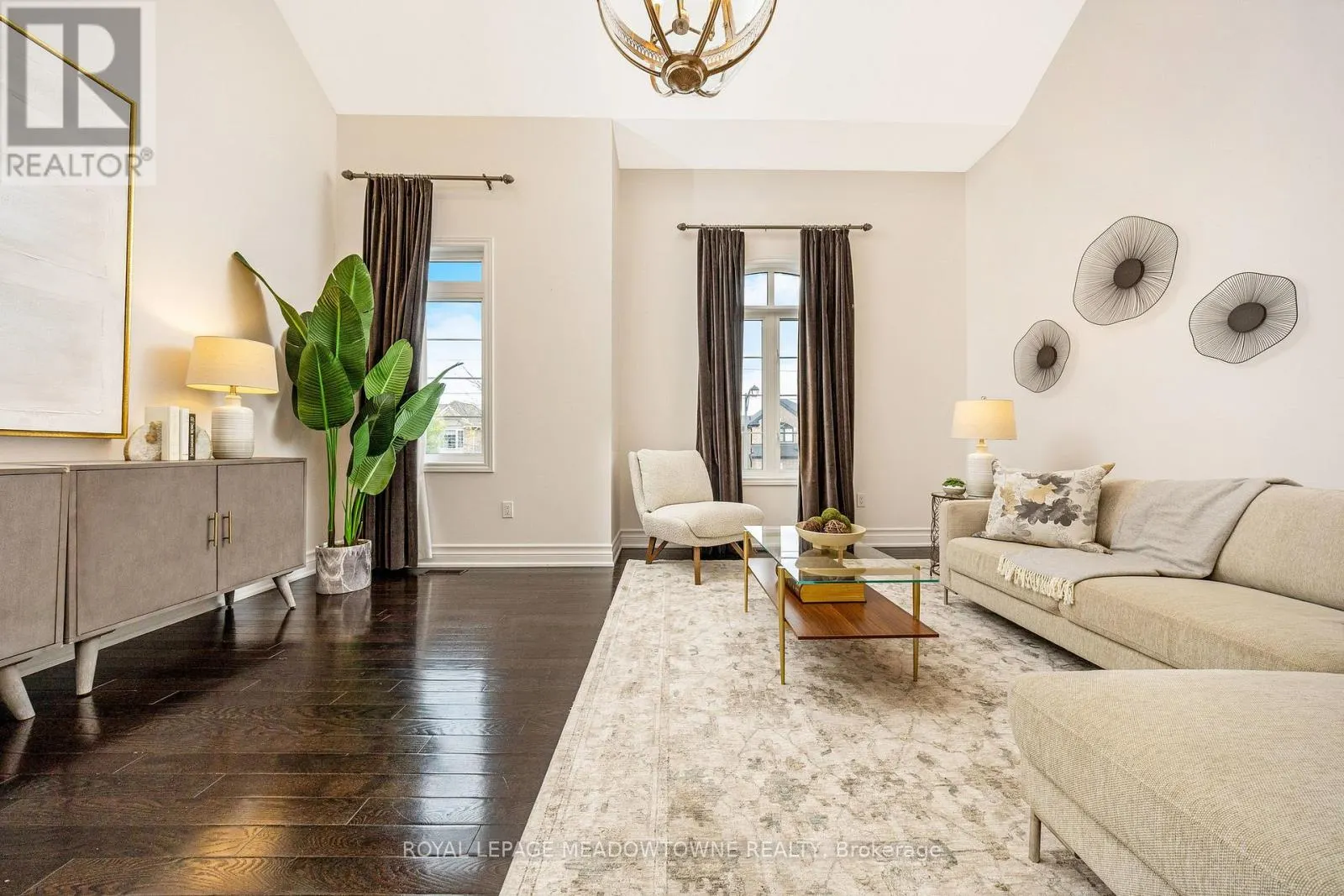 418 CEDAR HEDGE ROAD