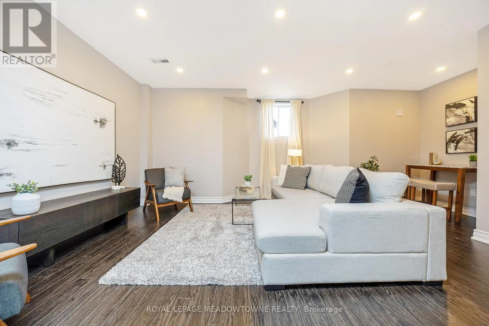 418 CEDAR HEDGE ROAD