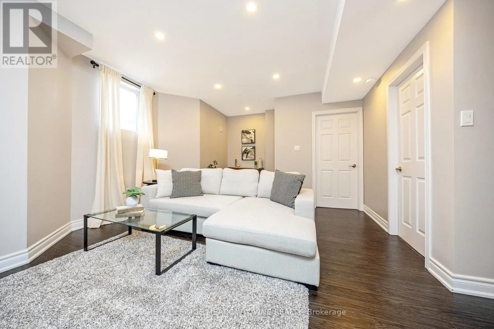 418 CEDAR HEDGE ROAD