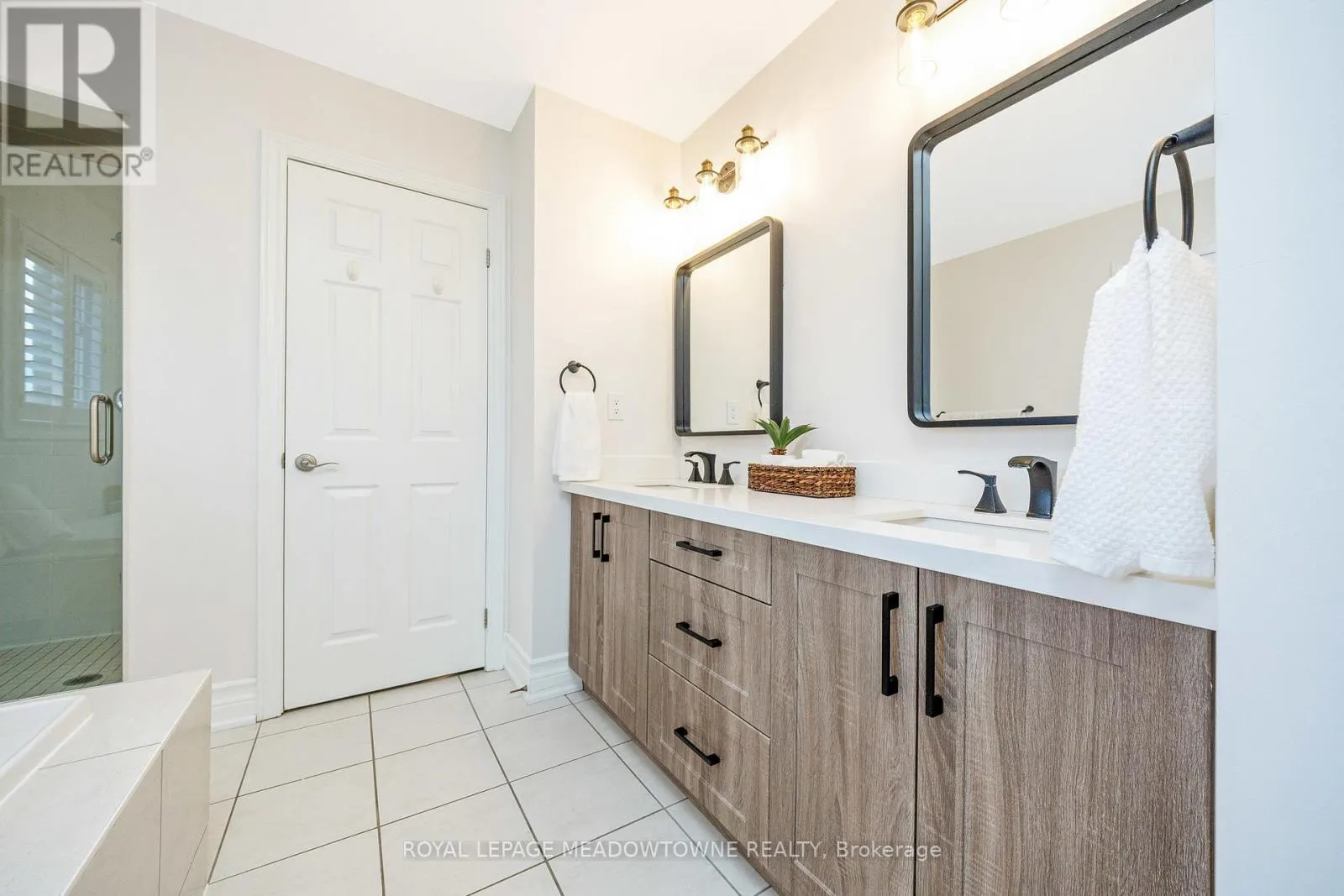 418 CEDAR HEDGE ROAD