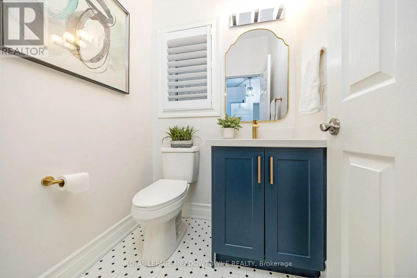 418 CEDAR HEDGE ROAD