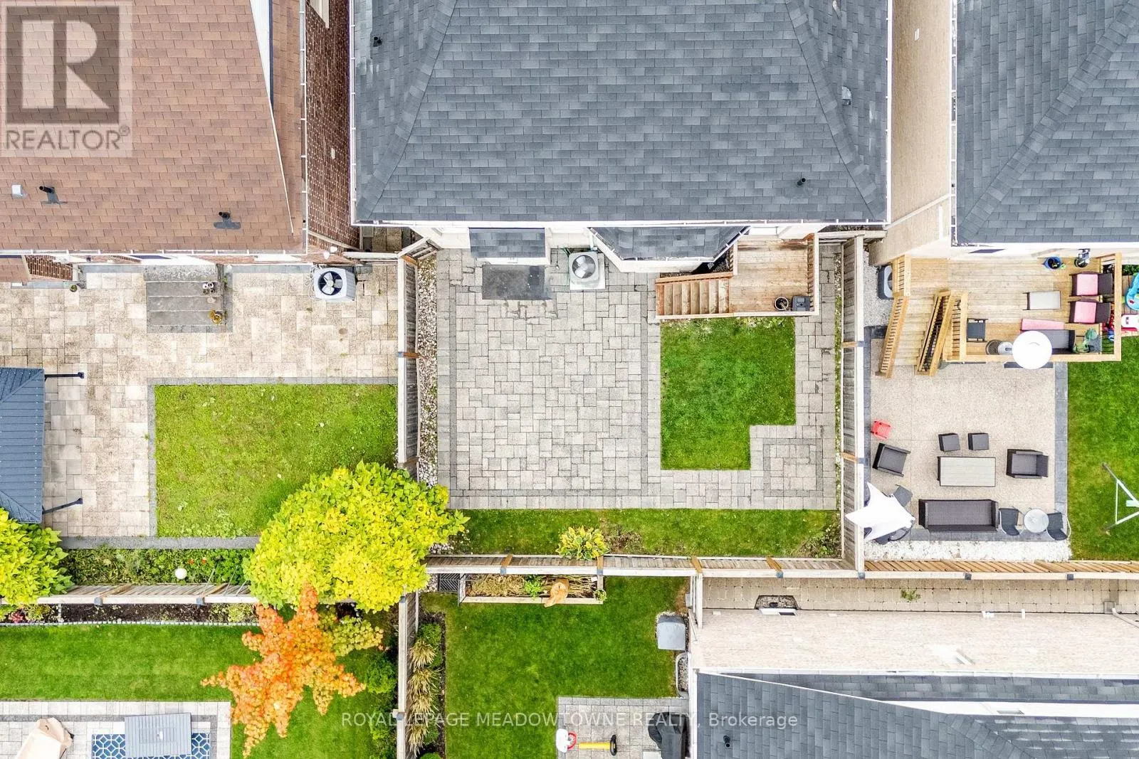 418 CEDAR HEDGE ROAD