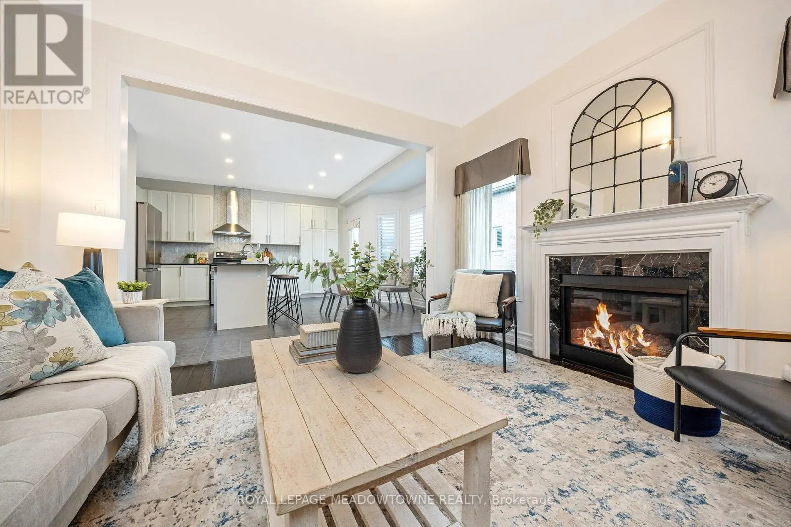 418 CEDAR HEDGE ROAD