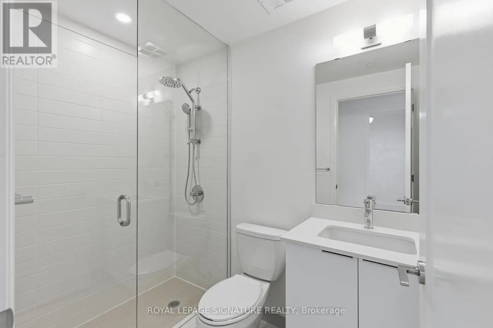 1009A - 3079 TRAFALGAR ROAD