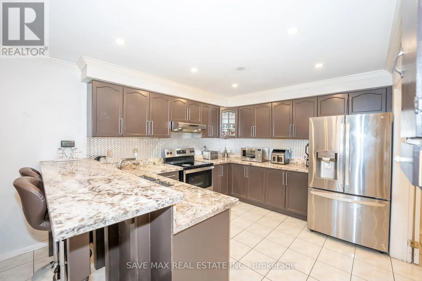 23 EDENVALLEY ROAD