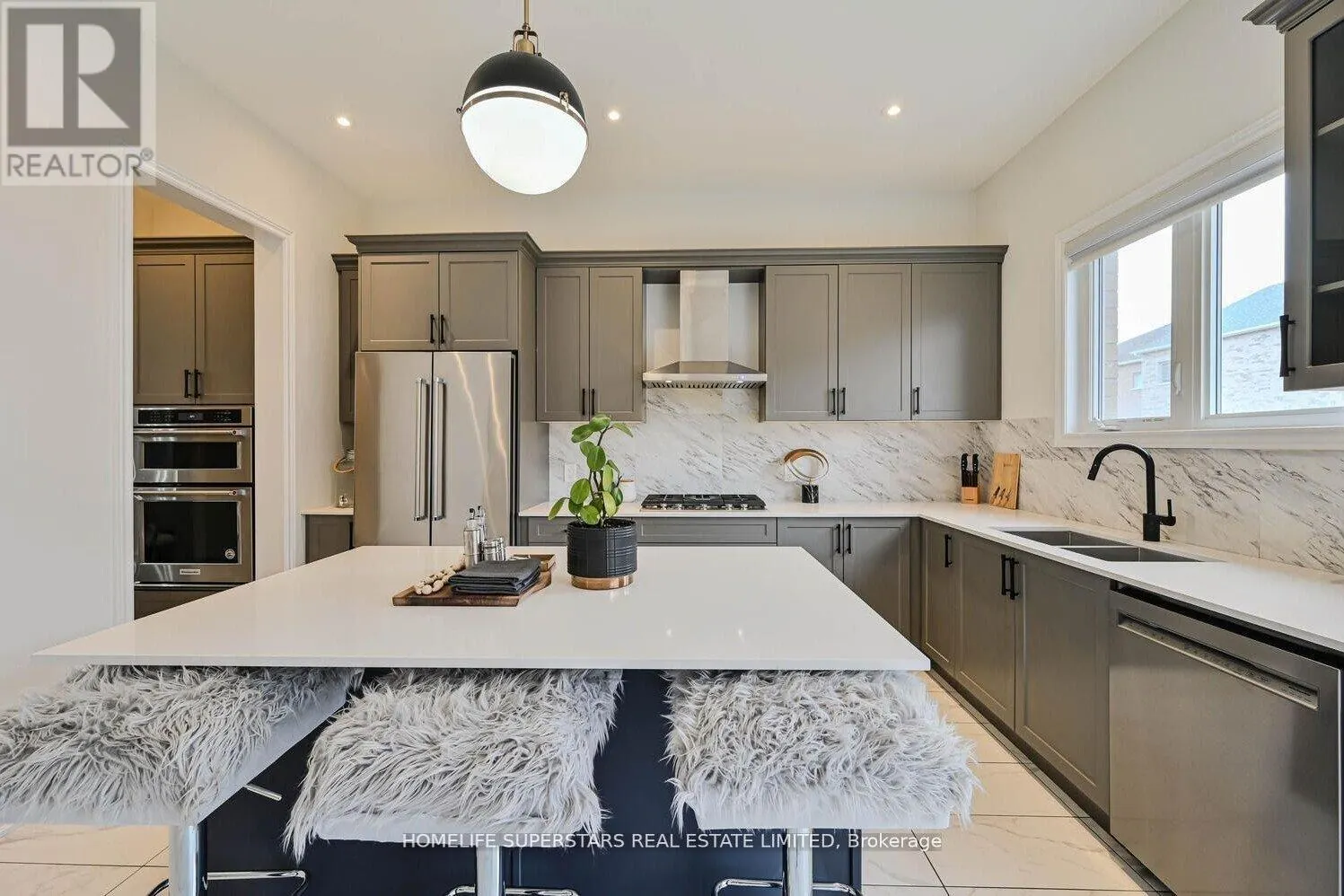 56 ARTHUR GRIFFIN CRESCENT