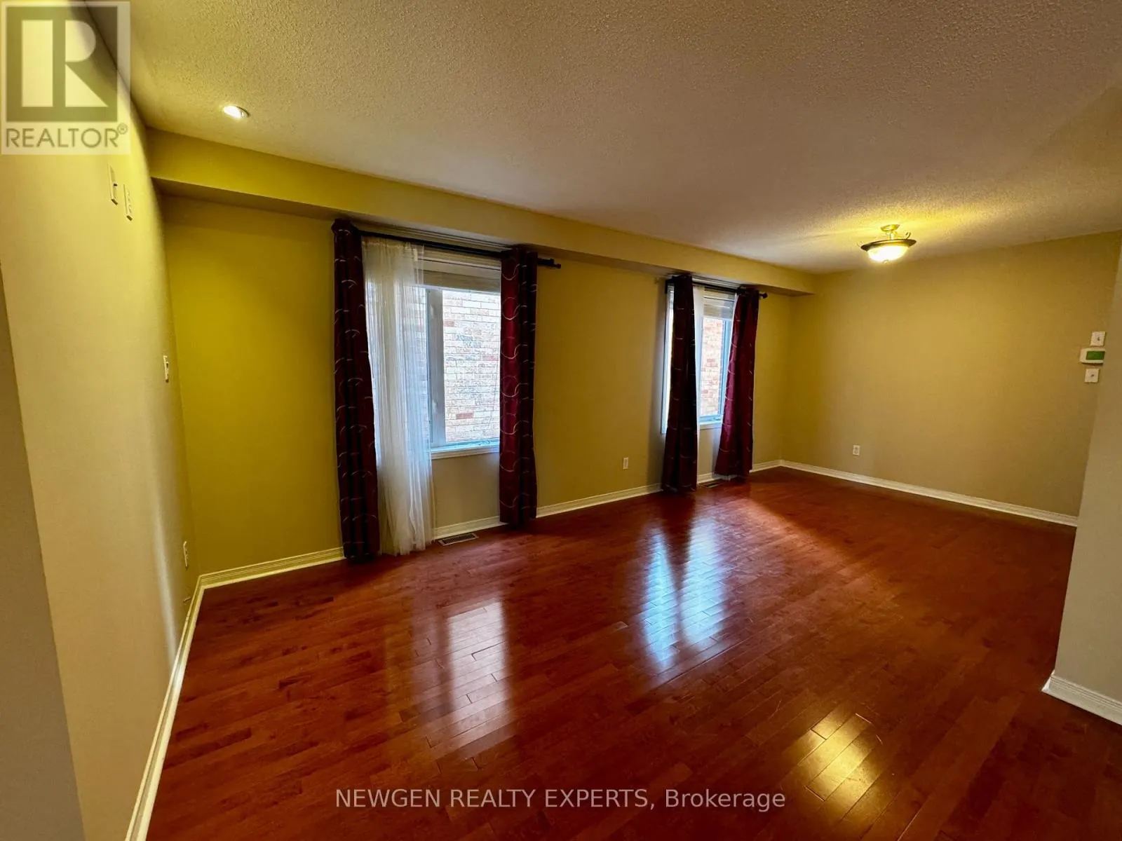 (UPPER LEVEL) - 3217 RESPOND ROAD