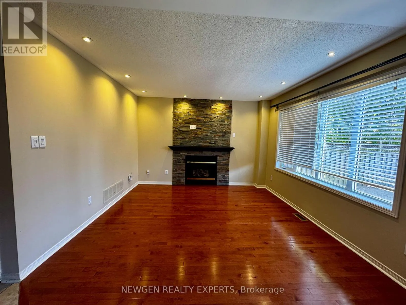 (UPPER LEVEL) - 3217 RESPOND ROAD