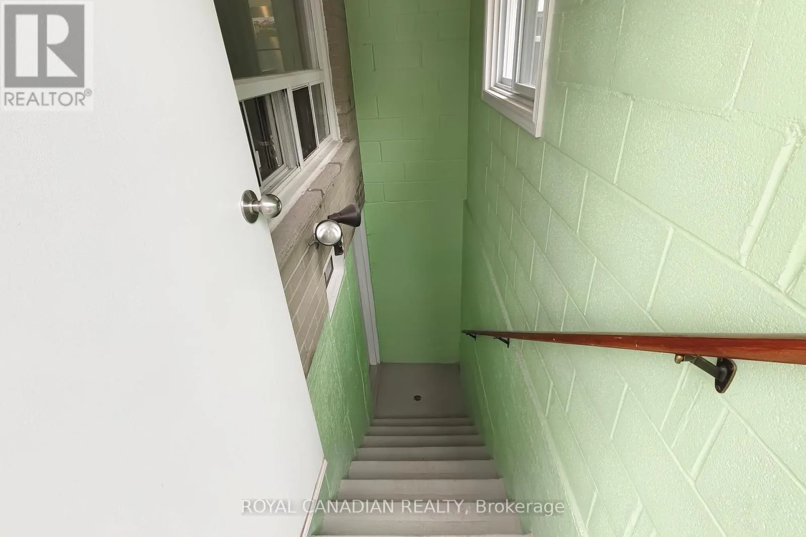 17 HALEY COURT